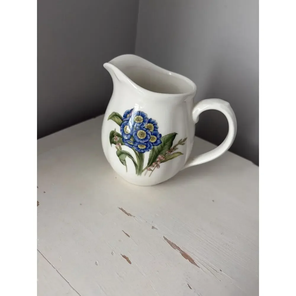 Noritake Japan GOURMET GARDEN Casual Gourmet Botanic Flowers Creamer. EUC!